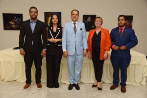 Anuncian ganadores del Premio Anual Joven de Literatura 2025