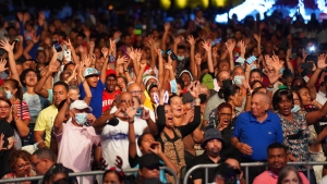 &lsquo;Noches de Navidad&rsquo; promete volver a cautivar al p&uacute;blico en su segundo fin de semana; Los Hermanos Rosario cierran el espect&aacute;culo