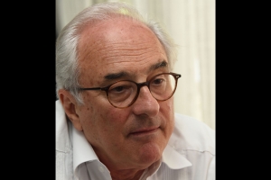 Jorge Urrutia: &ldquo;Hay que dejar que el libro sea el protagonista, aunque sea una vez al a&ntilde;o&rdquo;