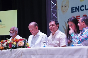 Roberto &Aacute;ngel Salcedo encabeza la primera reuni&oacute;n preparatoria para los carnavales 2026