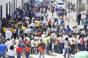 El p&uacute;blico mostr&oacute; su satisfacci&oacute;n por las actividades y ofertas de libros de la FILSD 2022