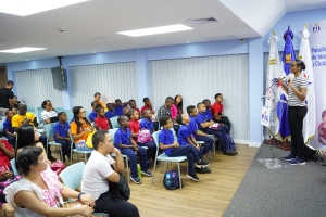 Coloquio en la Feria del Libro conecta la literatura infantil con la identidad cultural dominicana