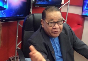 El ministro de Cultura lamenta la muerte del periodista Arist&oacute;fanes Urb&aacute;ez