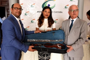 Escuelas y bandas de m&uacute;sica de provincias reciben lotes de instrumentos del Ministerio de Cultura