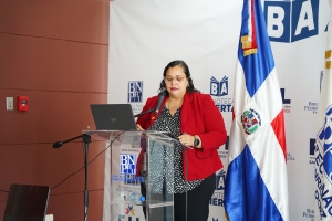 Persilia Zylstra P&eacute;rez destaca el valor simb&oacute;lico y cultural de la literatura infantil en la Feria del Libro