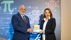 Cultura dona equipos tecnol&oacute;gicos al MINERD para capacitar a docentes en diversas ramas del saber