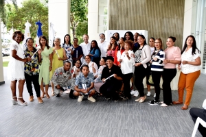 Cultura grad&uacute;a a 297 artesanos del Centro Nacional de Artesan&iacute;a