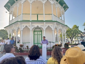 Roberto &Aacute;ngel Salcedo realiza ruta cultural por parques, plazas p&uacute;blicas y museos de Puerto Plata y encabeza jornada cultural