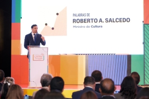 Roberto &Aacute;ngel Salcedo participa en la quinta edici&oacute;n del Foro Caribe Naranja