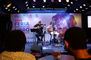 Oasis L&uacute;dico anima las noches de la Feria Internacional del Libro con atractiva programaci&oacute;n