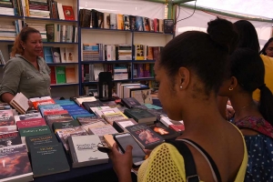 El montaje de la Feria del Libro 2019 est&aacute; instalado en m&aacute;s de un 95 %, dice el arquitecto Ga&ntilde;&aacute;n Soto