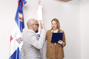 Ministra de Cultura juramenta a Henry Mercedes Vales como director general de Mecenazgo