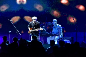 La m&uacute;sica joven alternativa sigue reinando en la Feria del Libro