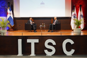 El ministro de Cultura presenta &lsquo;El Poder de las Buenas Palabras&rsquo; en el Instituto T&eacute;cnico Superior Comunitario