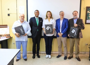 Cultura y Falconbridge coordinan acciones conjuntas para impulsar el quehacer art&iacute;stico en Bonao