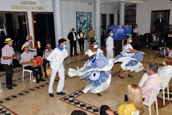 Ministerio de Cultura celebra D&iacute;a del Merengue con m&uacute;sica y baile