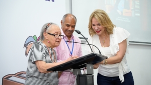 Presentada nueva obra po&eacute;tica de Rhina P. Espaillat en la Feria del Libro