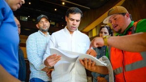 Roberto &Aacute;ngel supervisa obras y se re&uacute;ne con gestores culturales de Santiago, SDE y PP