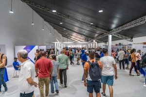 La Feria del Libro ofrece un lunes de cine, exposiciones, presentaciones de libros y conferencias