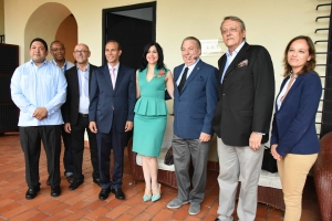 El ministro de Cultura visita sede de la Fundaci&oacute;n Fiesta Cl&aacute;sica y Escuela Taller Santo Domingo