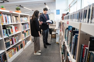 Roberto &Aacute;ngel Salcedo visita campus de Berklee en Valencia, Espa&ntilde;a