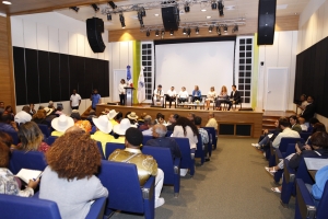 Di&aacute;logos Culturales se celebra en Ban&iacute; con la participaci&oacute;n entusiasta de representantes del sector