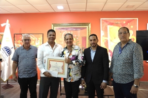 Cultura entrega premios Felipe Abreu al M&eacute;rito del Carnaval Dominicano y Luis D&iacute;as de M&uacute;sica del Carnaval Dominicano
