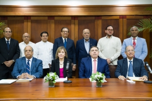 Efra&iacute;m Castillo, Premio Nacional de Literatura 2025