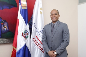 Rey And&uacute;jar es designado encargado de la oficina de Nueva York de la Direcci&oacute;n de Cultura Dominicana en el Exterior