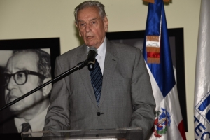 Expertos debaten en RD sobre papel de las bibliotecas ante los objetivos del milenio